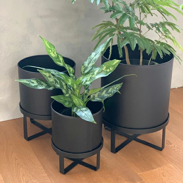 アイアンプランター ウィズブラックスタンド H31.5 | upstairs outdoor