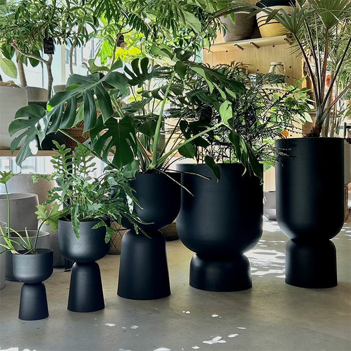 アイアンポットウィズスタンド ブラック H74 | upstairs outdoor living