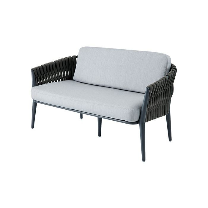 GA Series | upstairs outdoor living